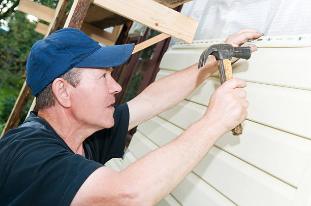 How To Choose The Right Materials for Your Siding Installation in 'West Little River, FL